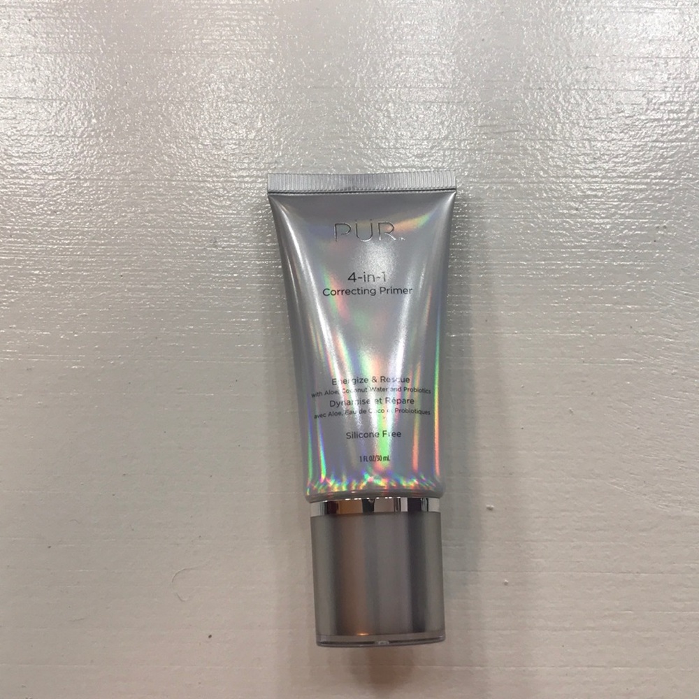 NEW: Pur 4 in 1 correcting primer